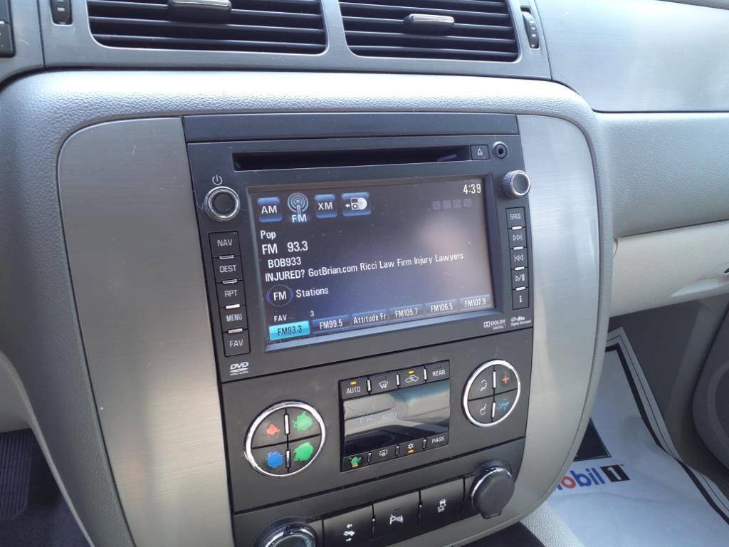Used 2014 Chevrolet Tahoe LT AWD/4WD image 17