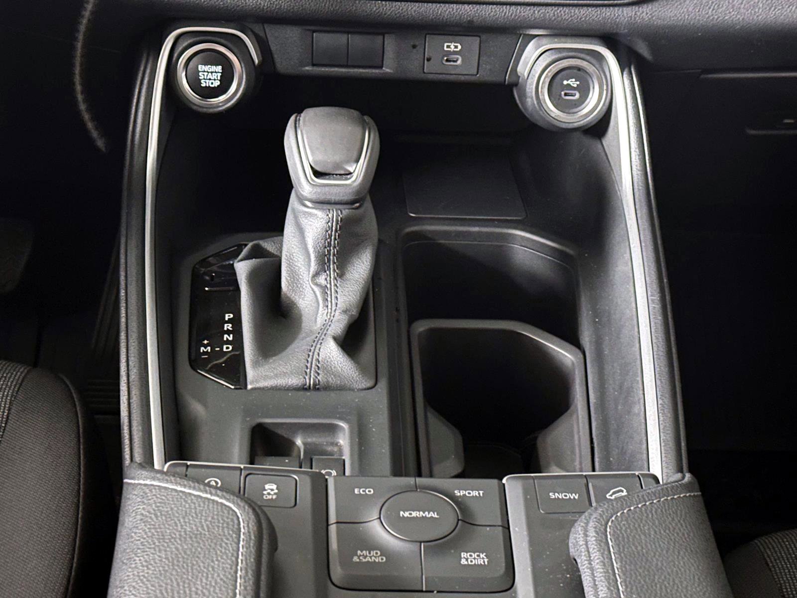 Used 2025 Toyota Grand Highlander AWD image 18