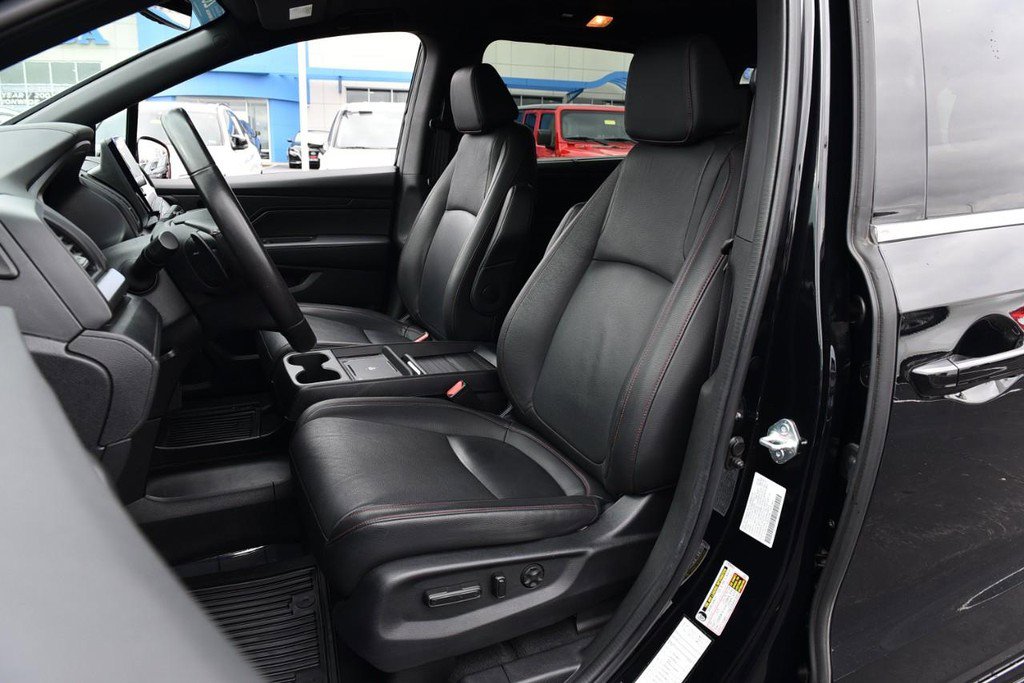 Certified 2025 Honda Odyssey Sport-L image 21
