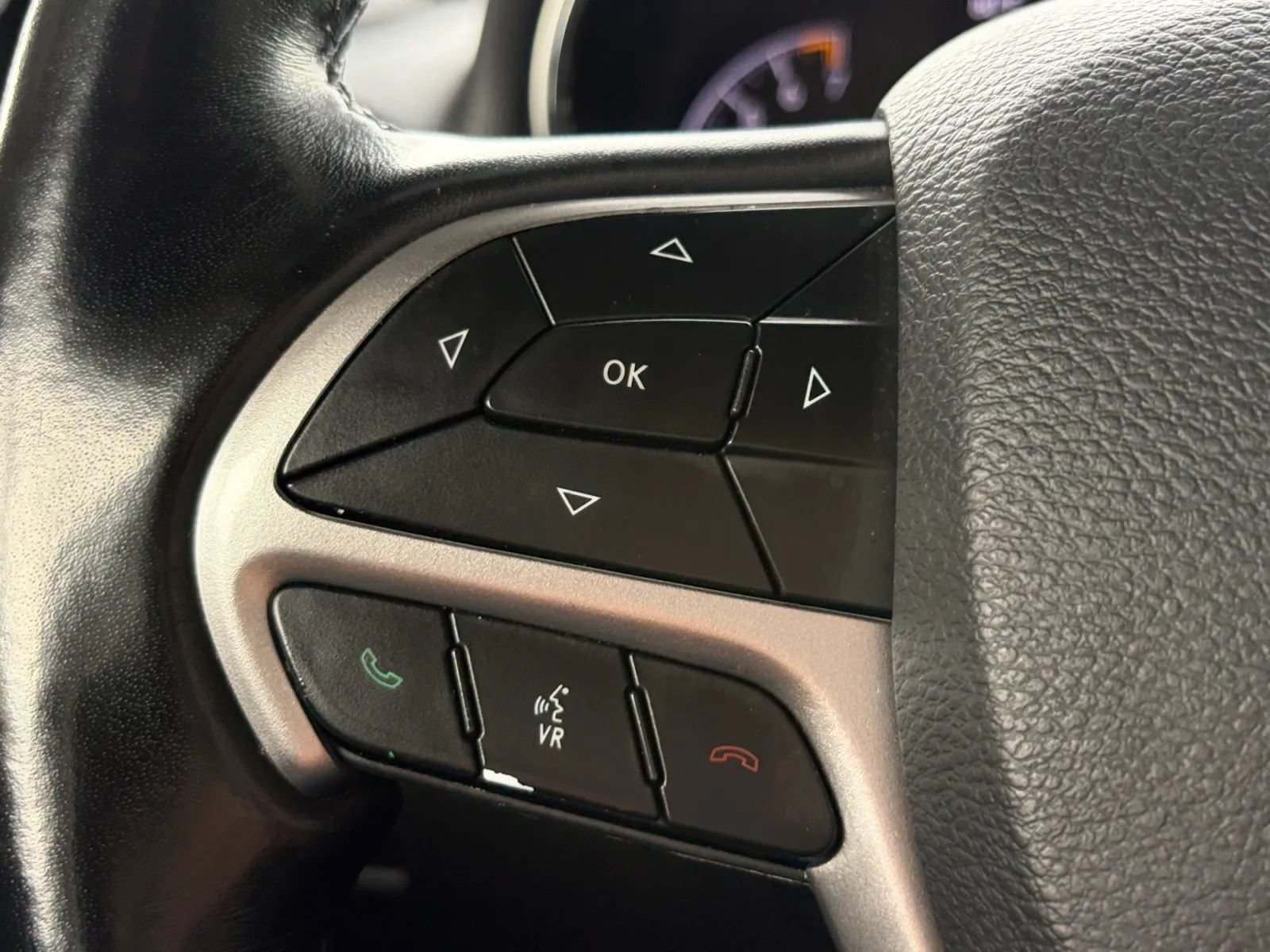 Used 2021 Jeep Grand Cherokee Laredo X AWD/4WD image 29