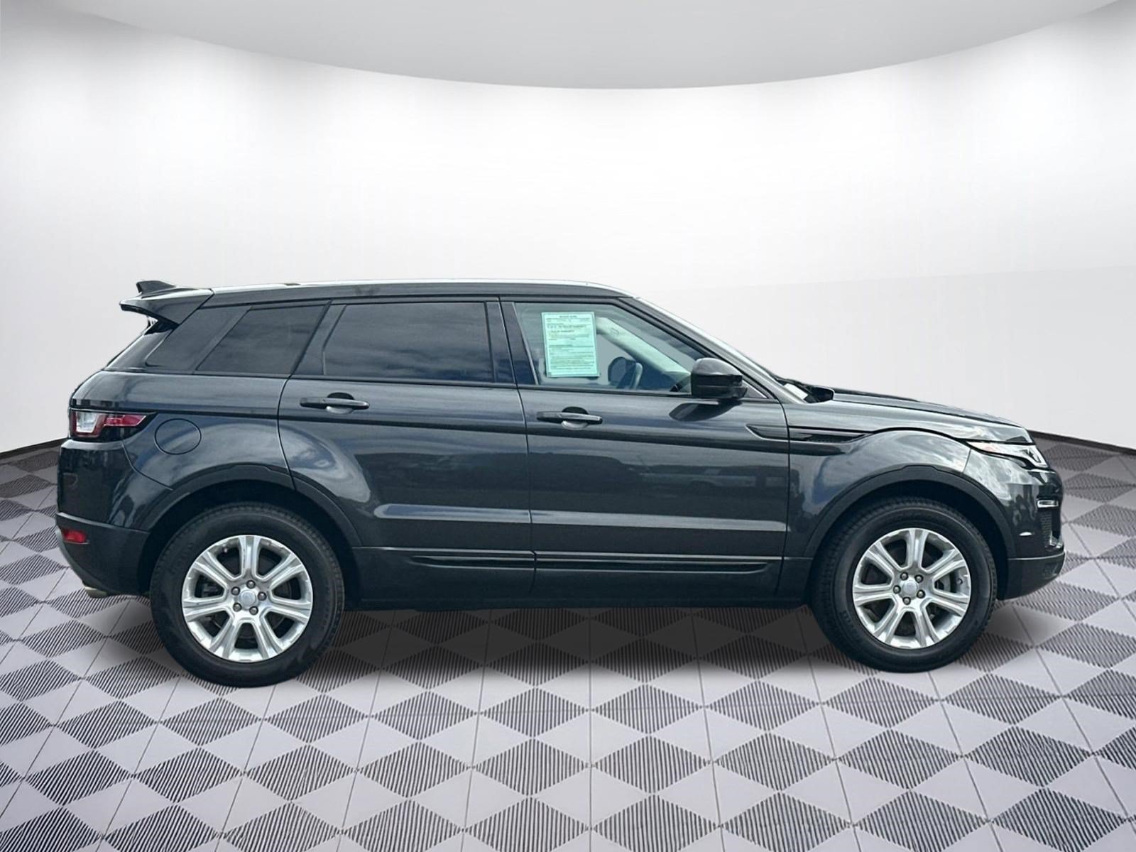 Used 2017 Land Rover Range Rover Evoque SE Premium AWD/4WD image 8