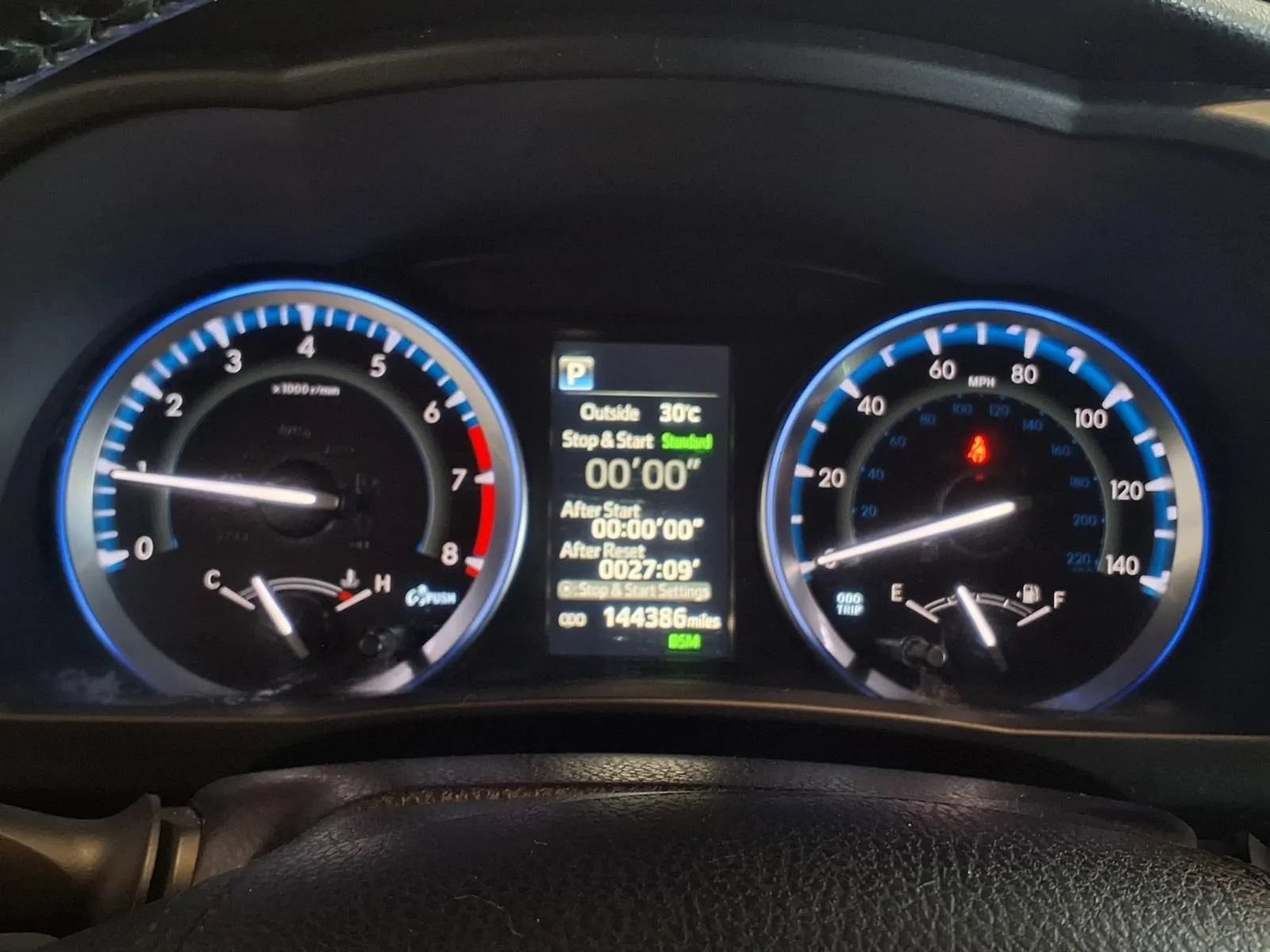 Used 2017 Toyota Highlander XLE AWD/4WD image 29