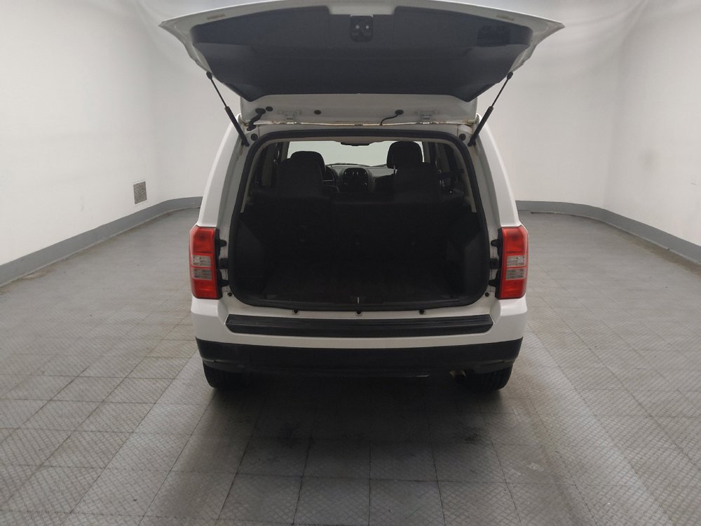 Used 2015 Jeep Patriot High Altitude FWD image 29