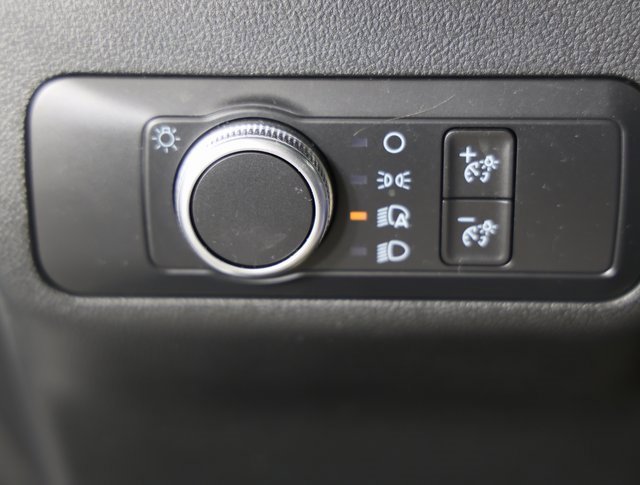 Used 2020 Ford Escape SE image 10