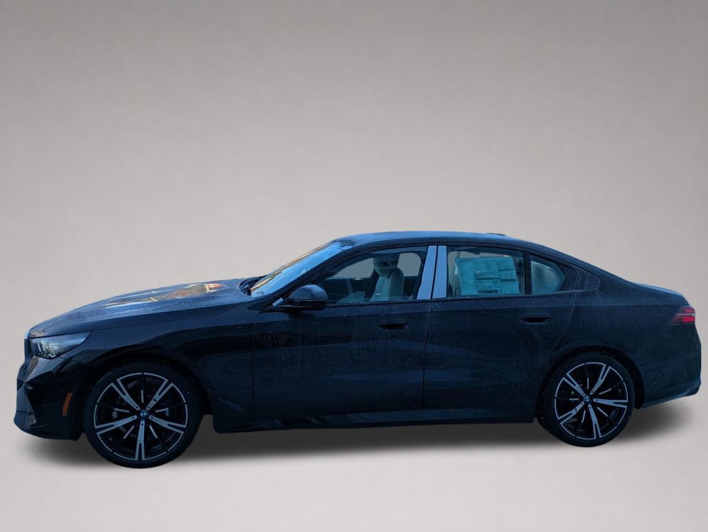 New 2026 BMW 530i xDrive w/ M Sport Package AWD/4WD image 7