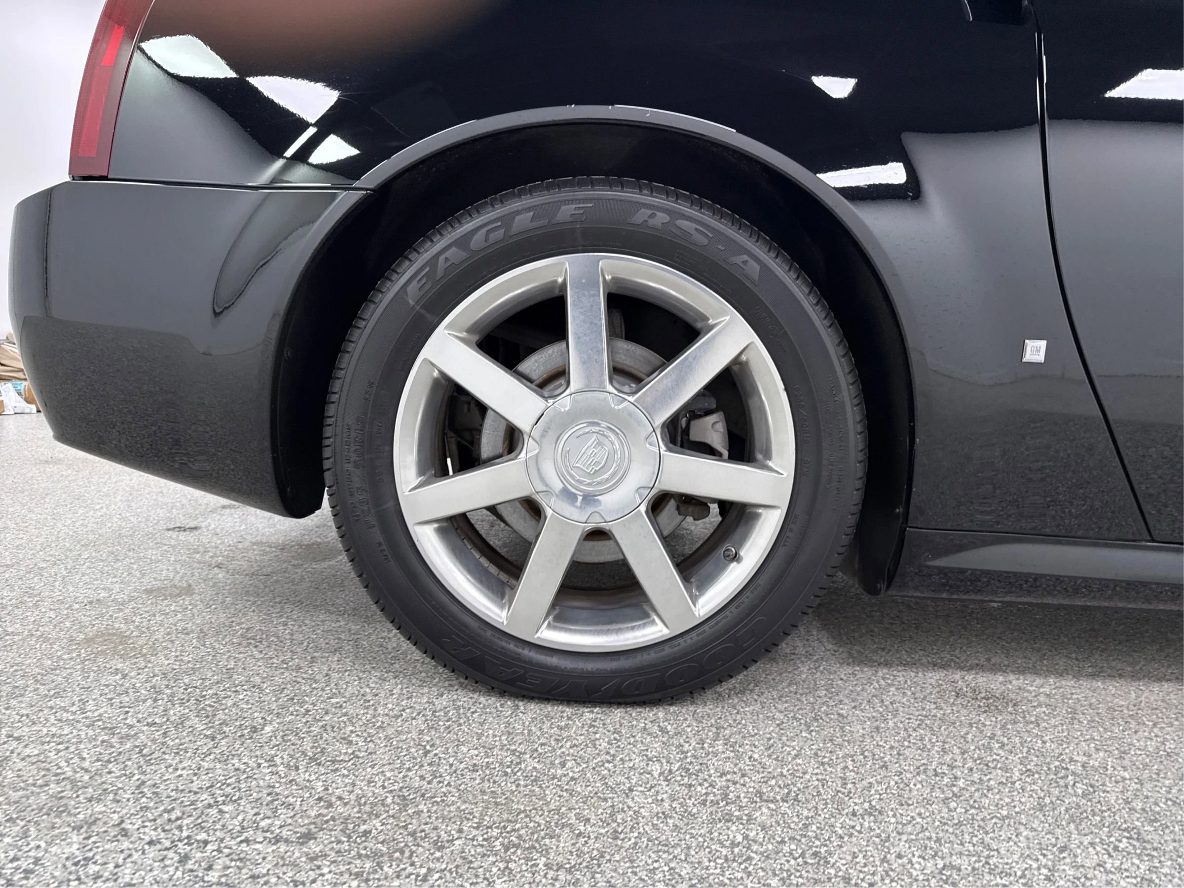 Used 2007 Cadillac XLR image 22