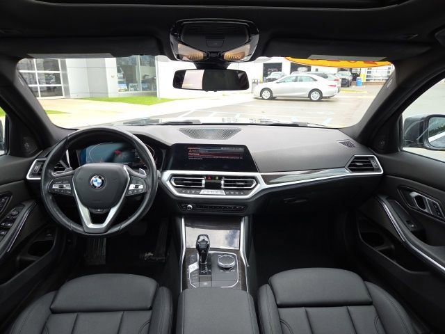 Used 2020 BMW 330i xDrive Sedan w/ Premium Package AWD/4WD image 21