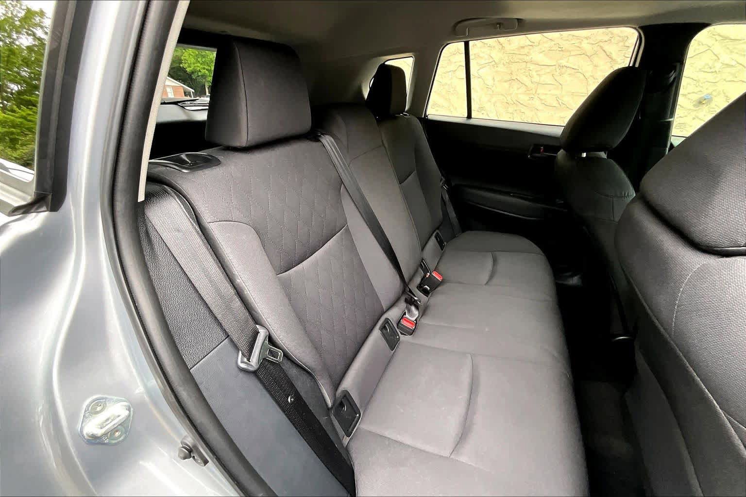 Certified 2024 Toyota Corolla Cross LE w/ Moonroof Package FWD image 20