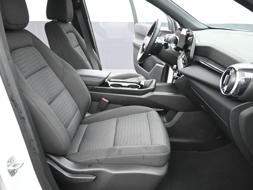 Used 2025 Chevrolet Equinox LT image 16