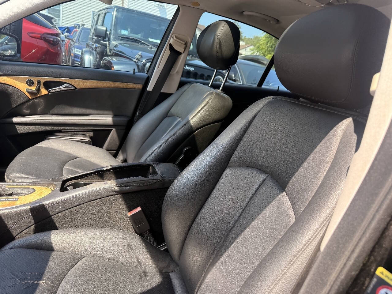 Used 2008 Mercedes-Benz E 350 Sedan image 13