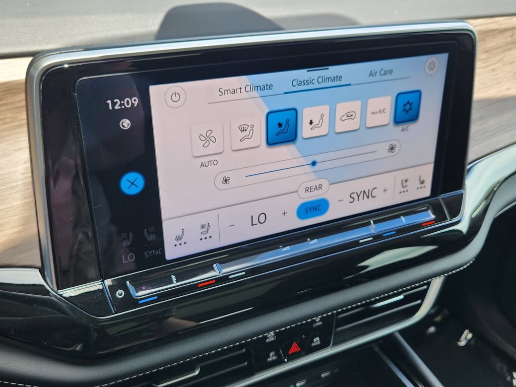 New 2026 Volkswagen Atlas SEL AWD/4WD image 10