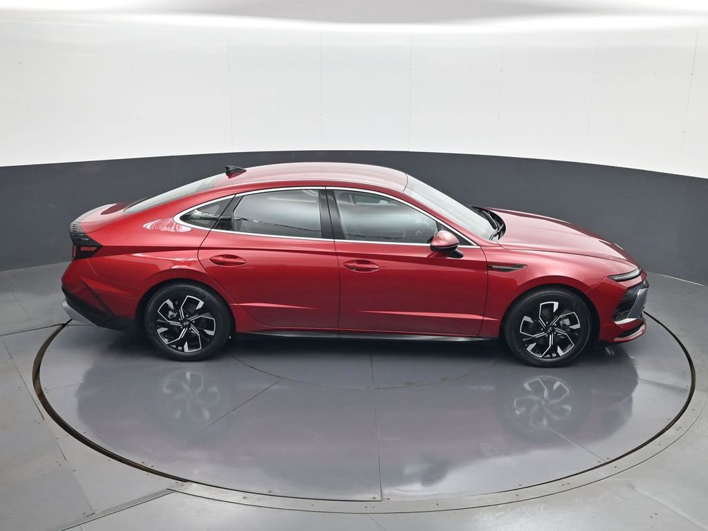 Certified 2025 Hyundai Sonata SEL FWD image 16