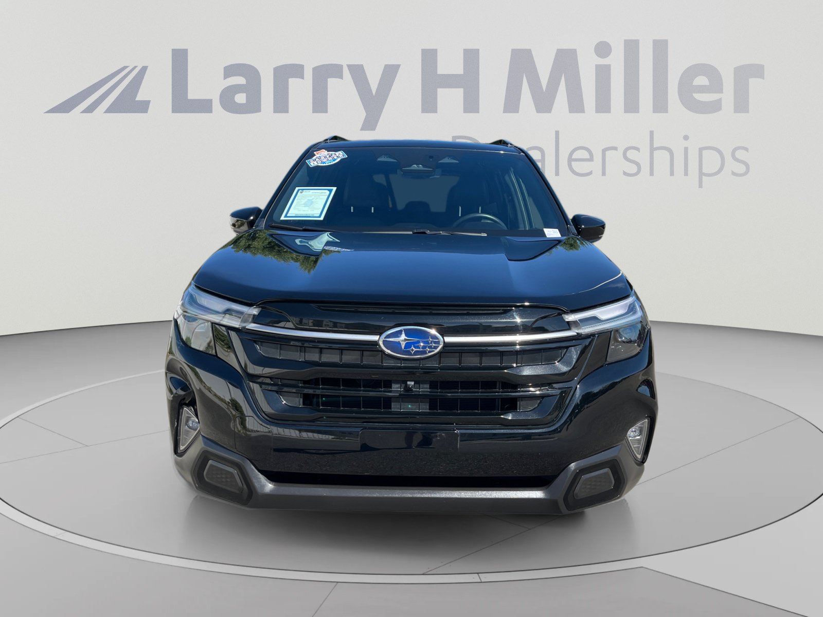 Certified 2025 Subaru Forester Touring AWD/4WD image 8