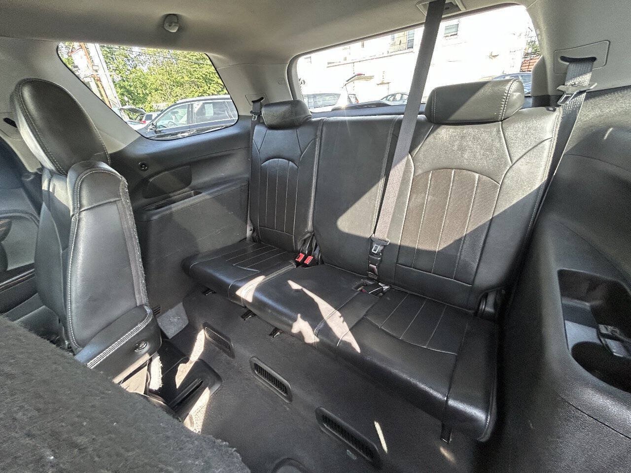 Used 2013 GMC Acadia Denali FWD image 8