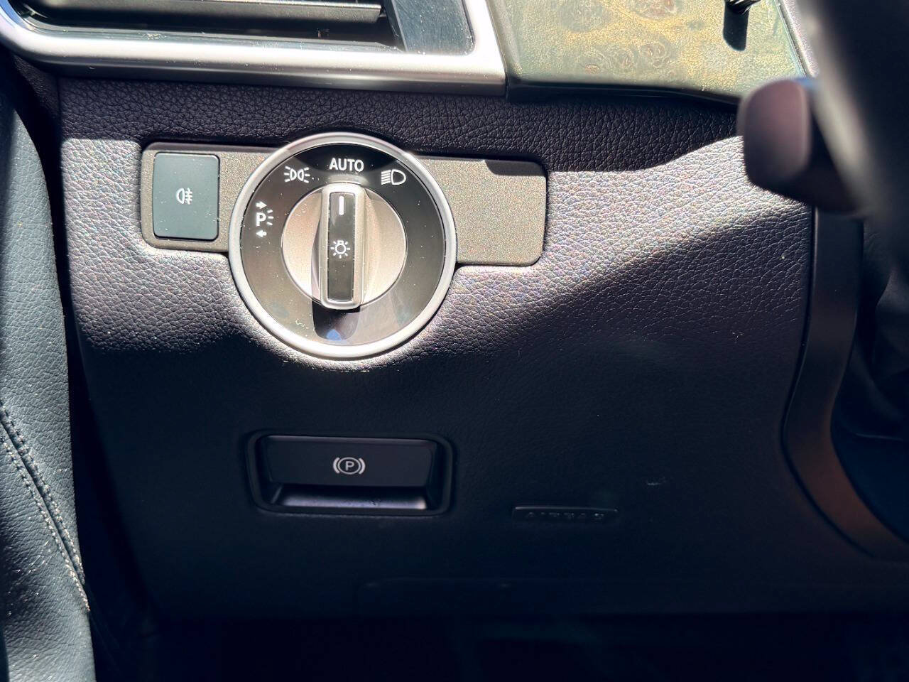 Used 2016 Mercedes-Benz GLE 400 4MATIC image 36