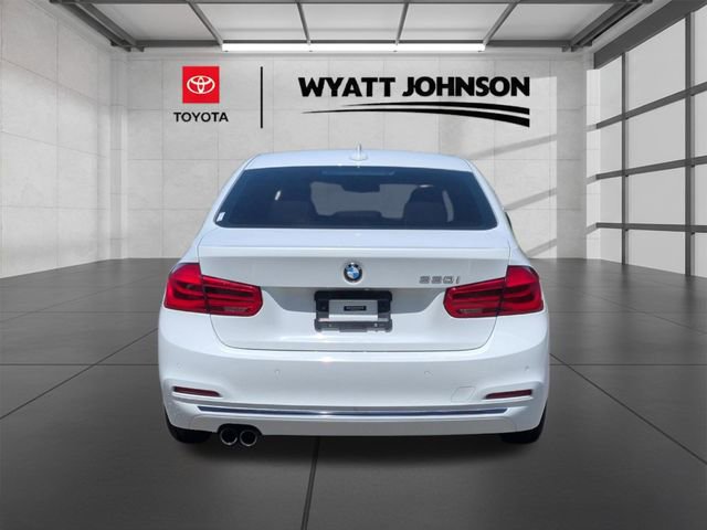 Used 2018 BMW 330i Sedan w/ Convenience Package RWD image 4
