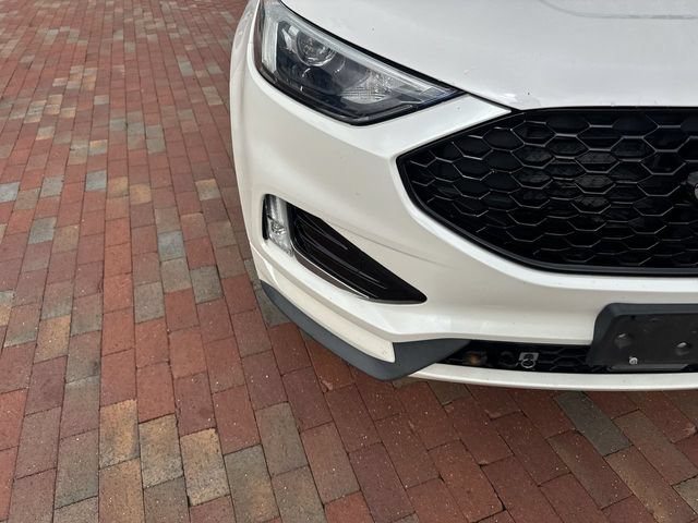 Used 2019 Ford Edge ST w/ Cold Weather Package AWD/4WD image 21