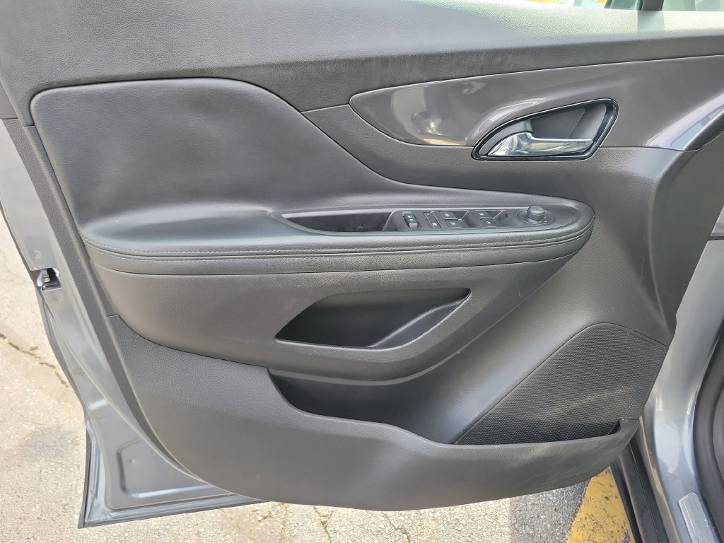Used 2019 Buick Encore Sport Touring AWD/4WD image 20