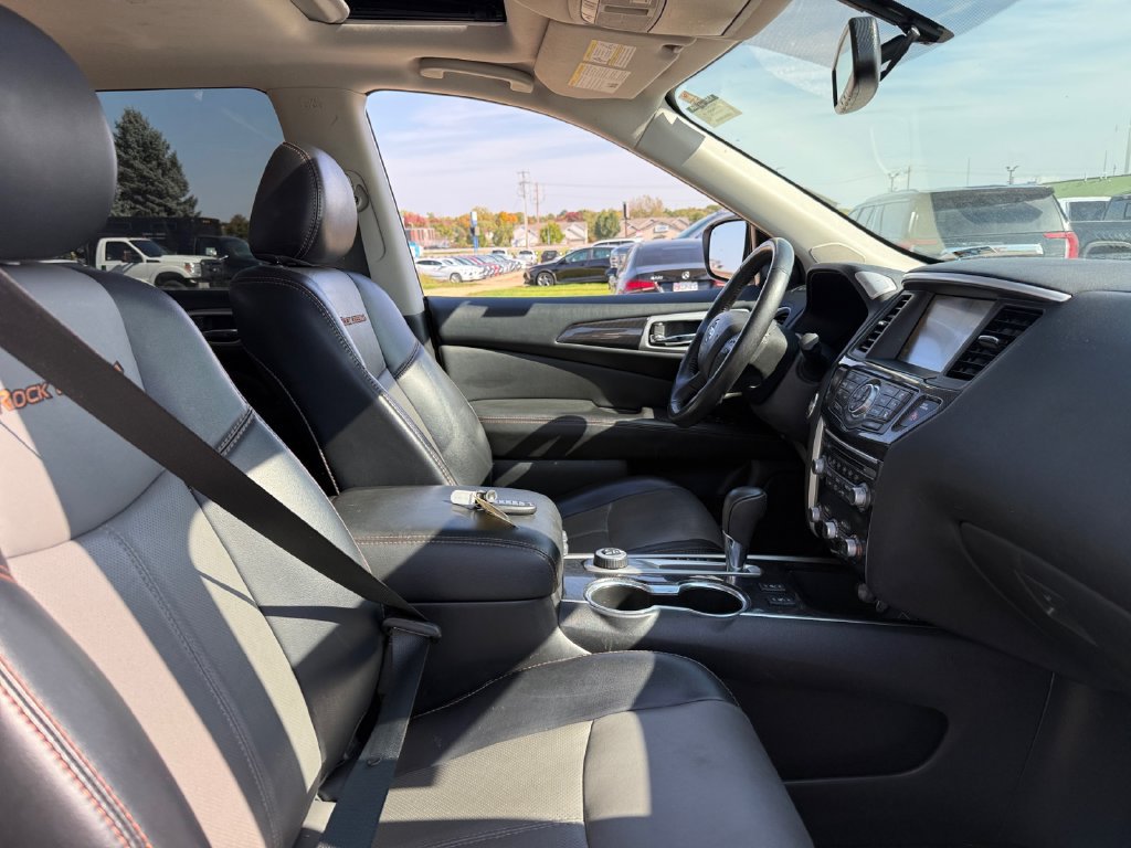 Used 2019 Nissan Pathfinder SL AWD/4WD image 44