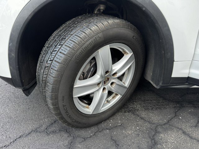 Used 2013 Porsche Cayenne image 35