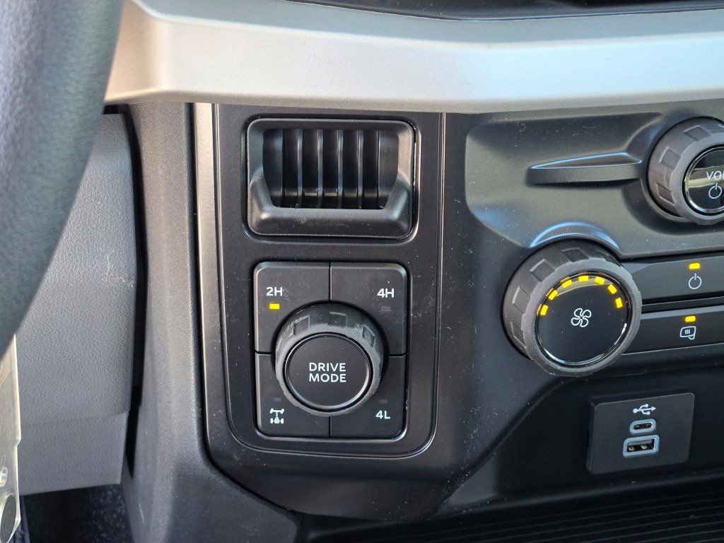 New 2026 Ford F350 XL w/ XL Off-Road Package image 17