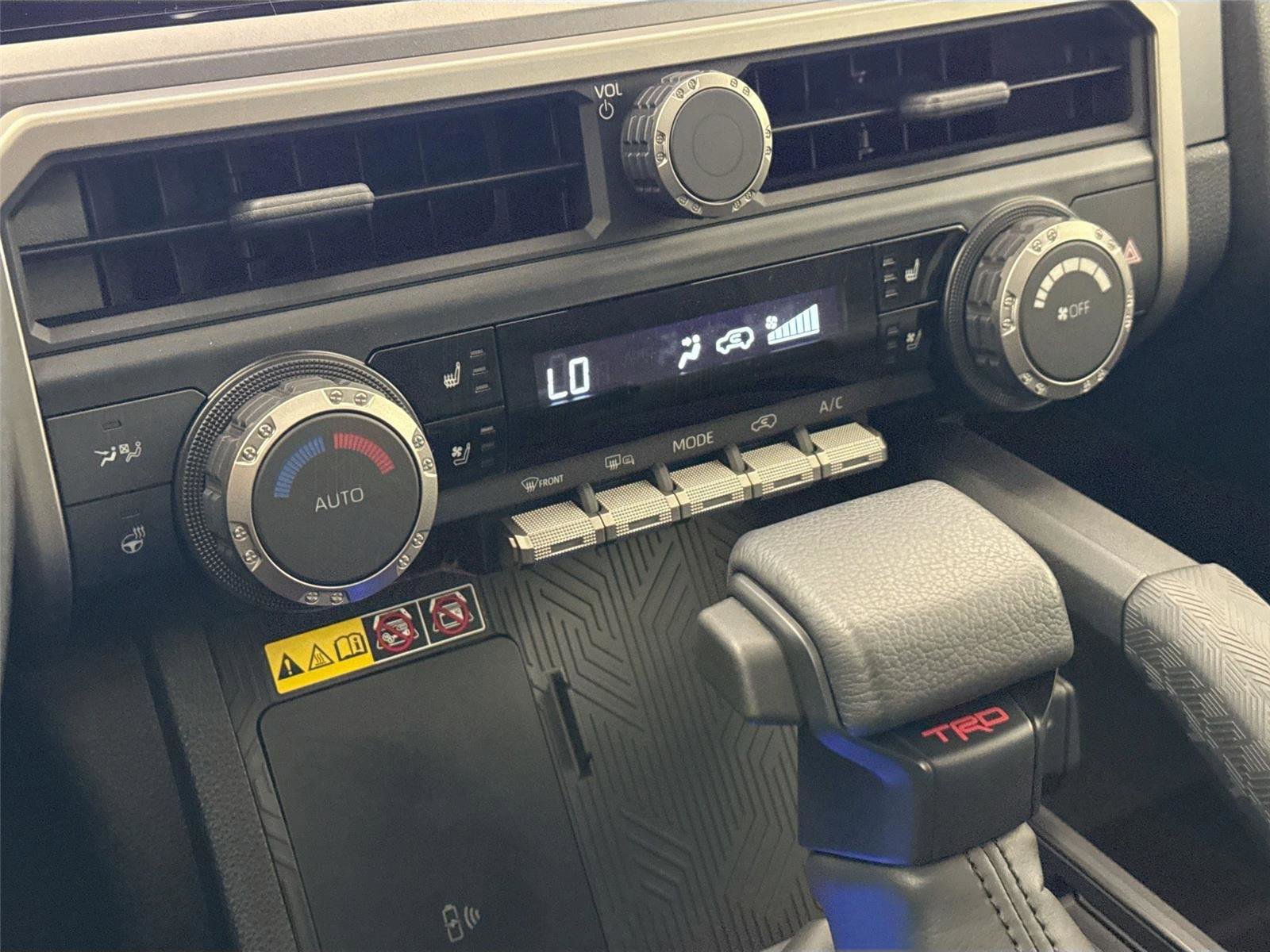 Certified 2025 Toyota 4Runner TRD Off-Road Premium image 25