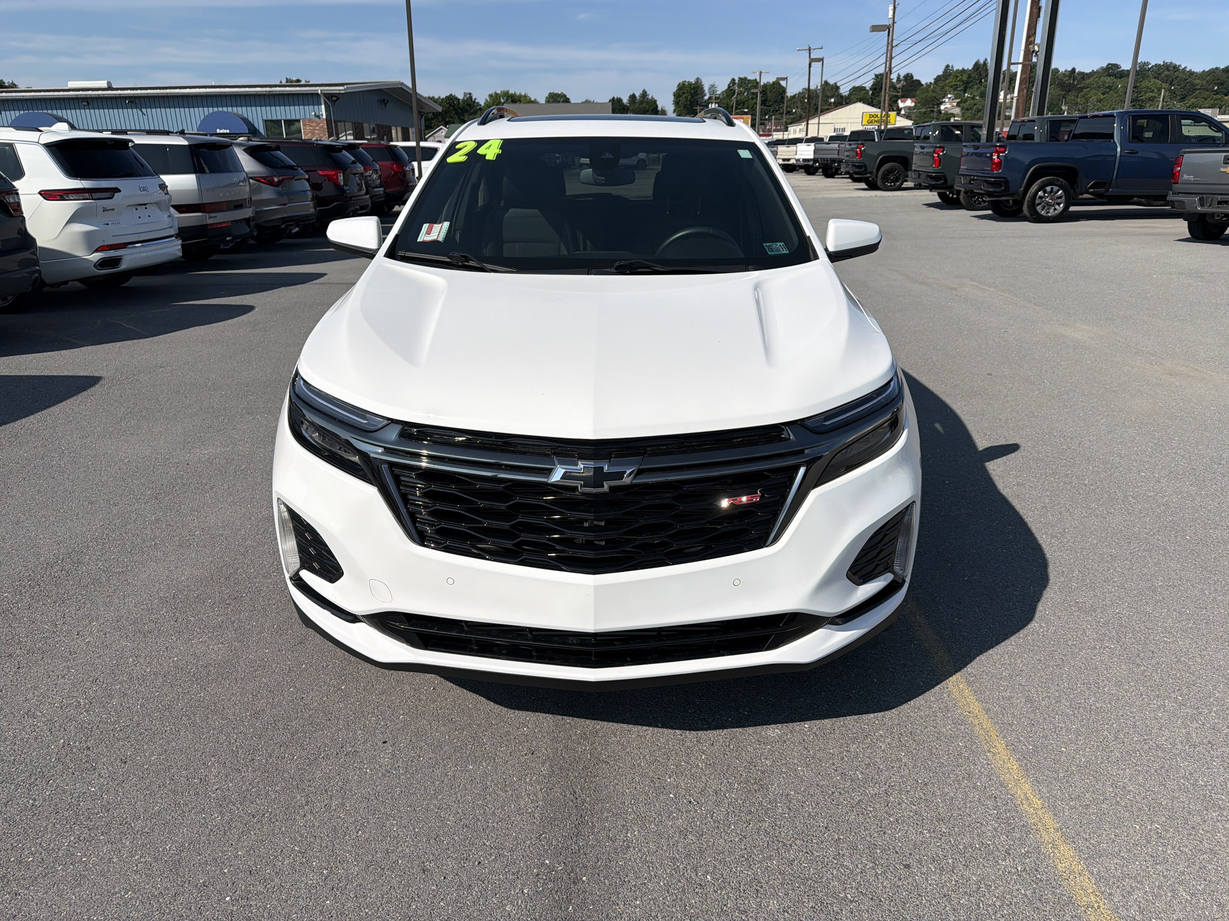 Used 2024 Chevrolet Equinox RS w/ LPO, Floor Liner Package AWD/4WD image 11