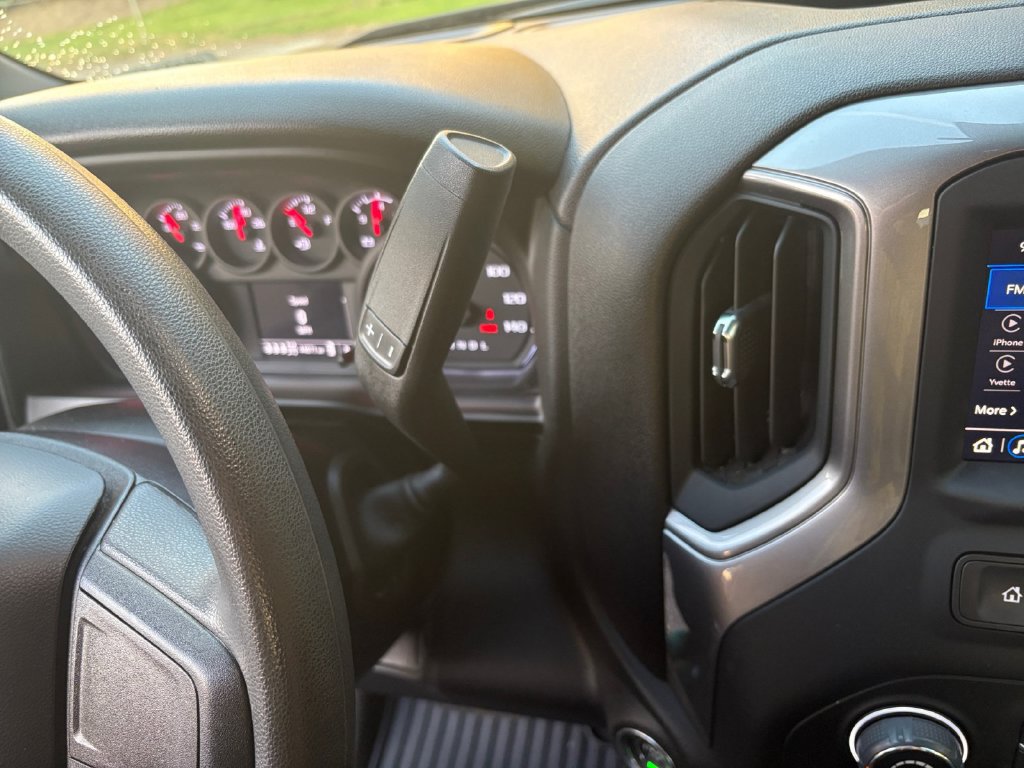 Used 2024 Chevrolet Silverado 1500 Custom w/ Dark Appearance Package AWD/4WD image 6