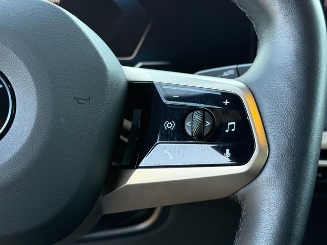 Used 2026 BMW iX xDrive45 w/ Premium Package image 24