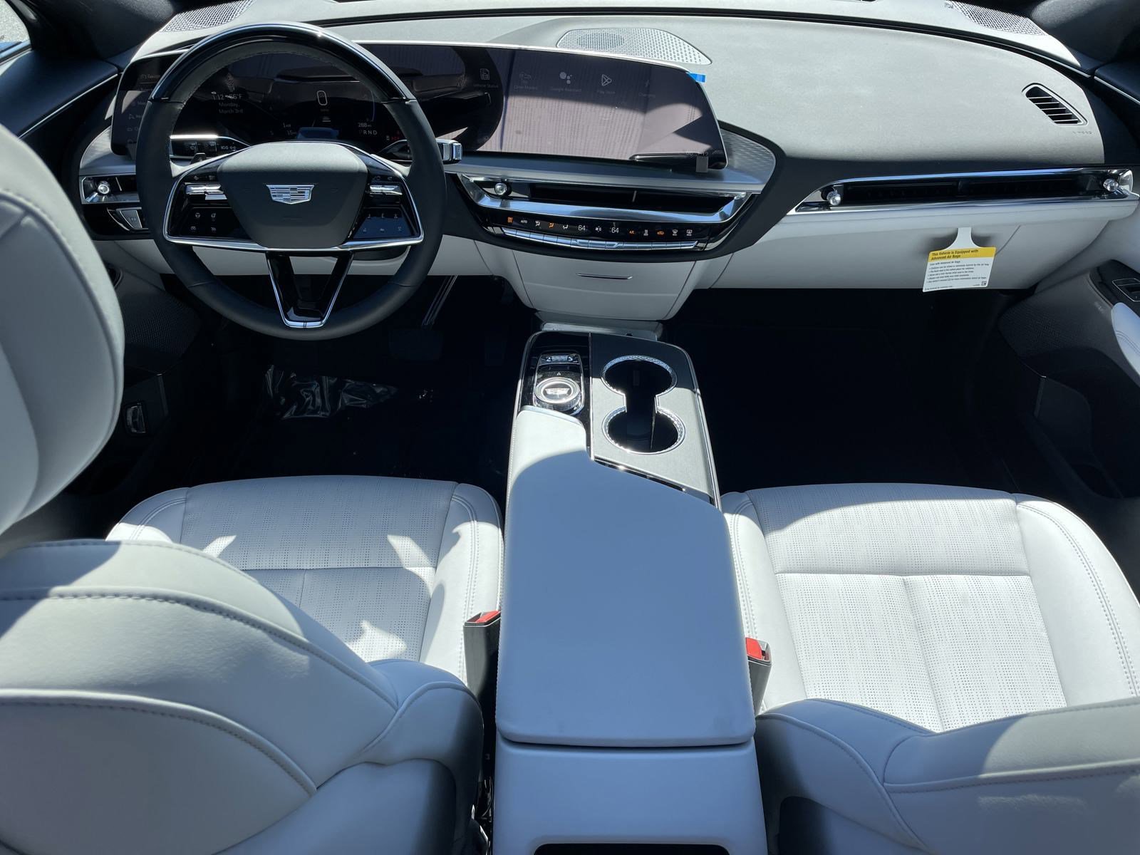 New 2025 Cadillac Lyriq Luxury image 18