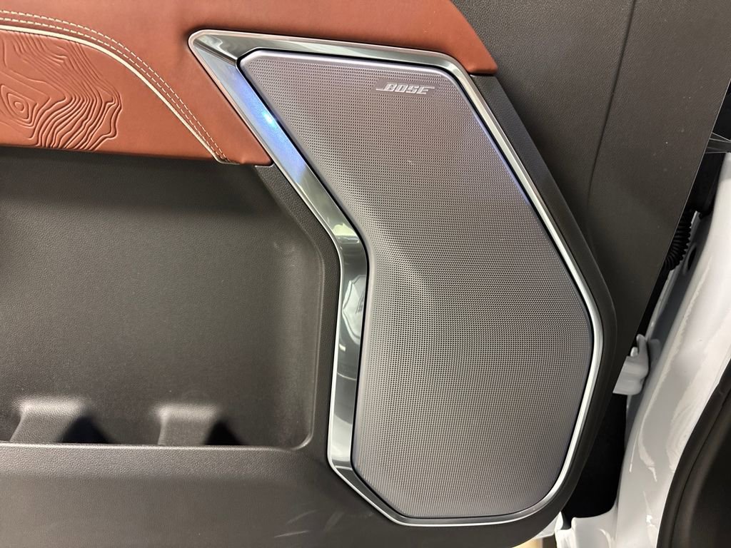 New 2026 GMC Sierra 1500 Denali Ultimate w/ LPO, Black Badging Package image 23