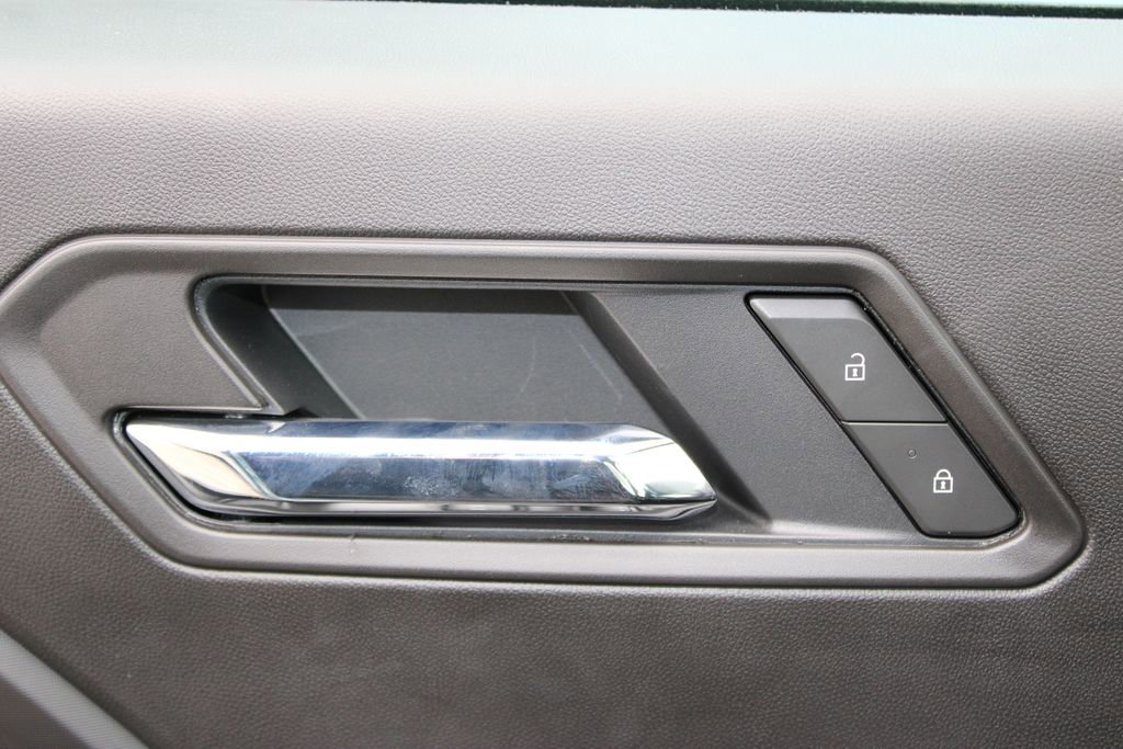 New 2026 Chevrolet Colorado LT image 33