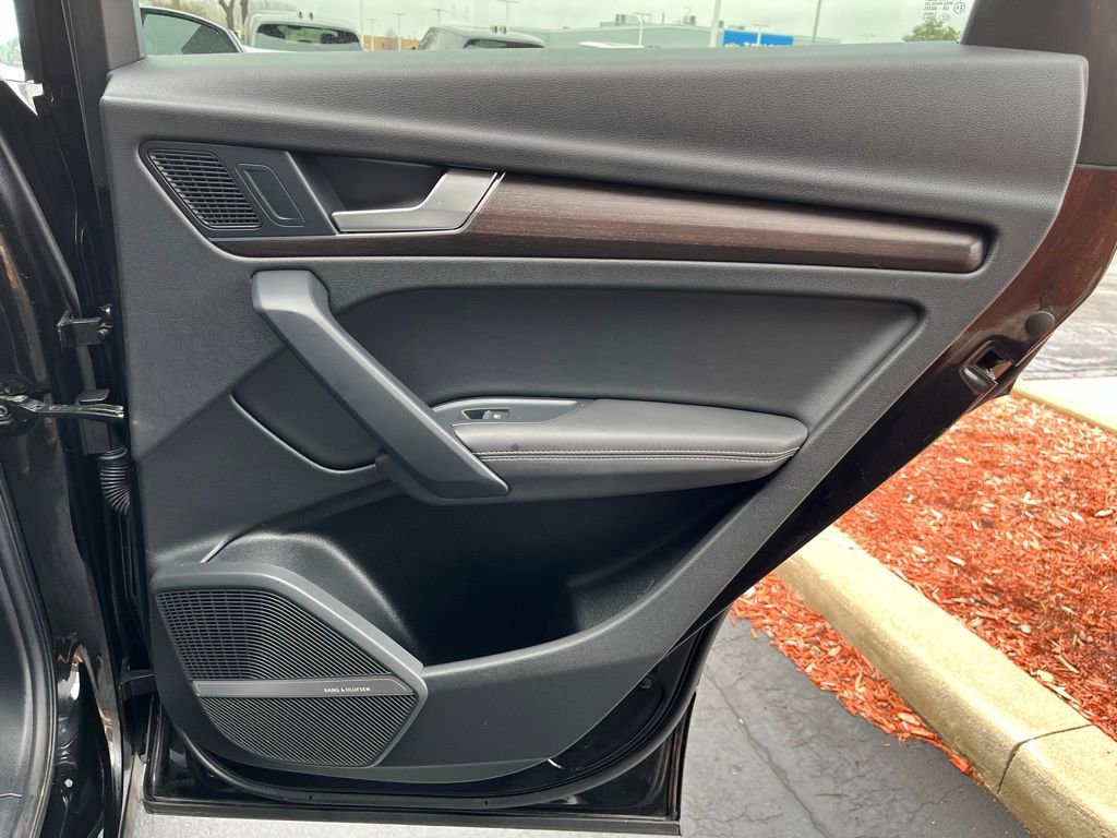 Used 2022 Audi Q5 2.0T Premium Plus w/ Premium Plus Package image 33