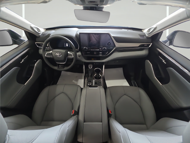 New 2026 Toyota Highlander Limited AWD/4WD image 31