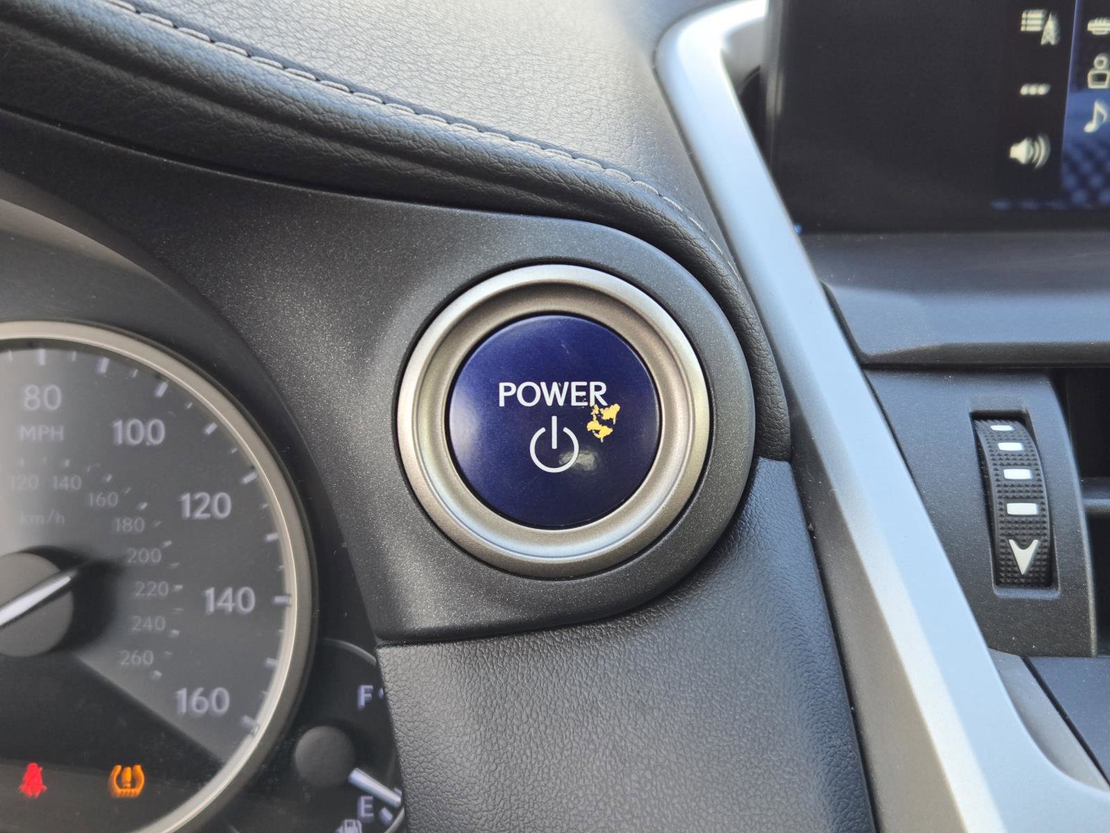 Used 2019 Lexus NX 300h AWD image 11