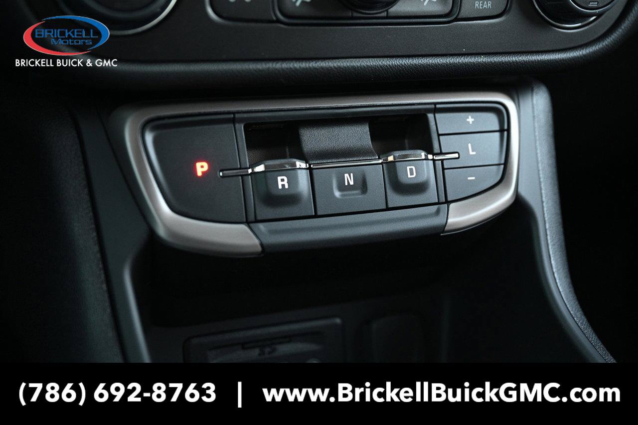 Used 2024 GMC Terrain Denali w/ Denali Premium Package AWD/4WD image 43