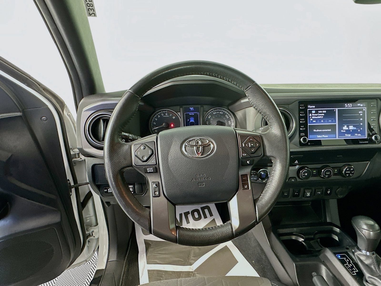 Used 2020 Toyota Tacoma TRD Sport w/ Technology Package AWD/4WD image 11
