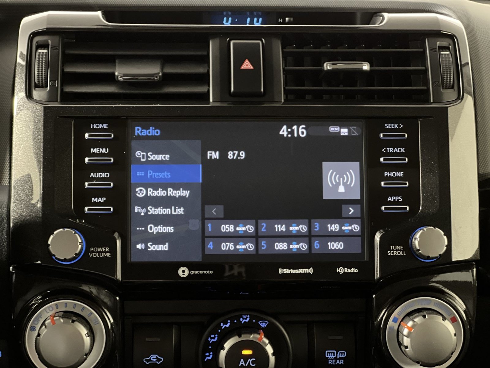 Used 2023 Toyota 4Runner TRD Off-Road Premium w/ Off Road Premium Plus Package AWD/4WD image 18