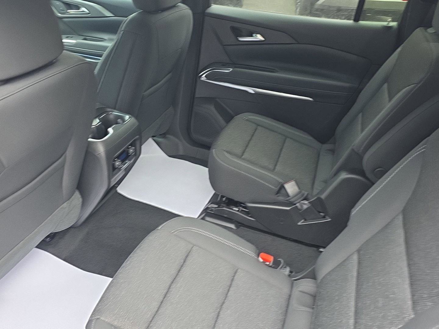 New 2026 Chevrolet Traverse LT image 19