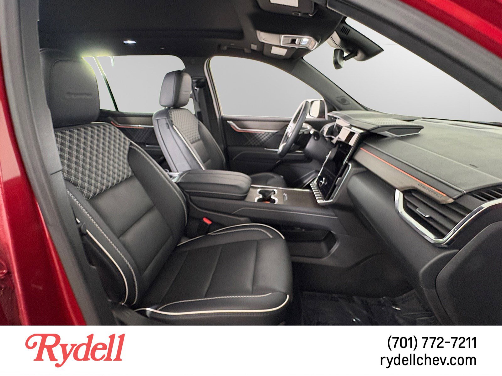 Used 2025 GMC Acadia Denali w/ LPO, Floor Liner Package image 17