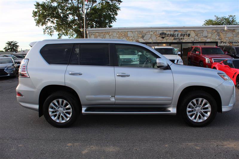 Used 2015 Lexus GX 460 w/ Premium Package AWD/4WD image 7