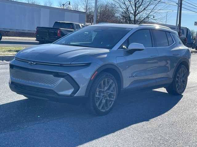 New 2026 Chevrolet Equinox EV LT w/ LPO, Tech Bronze Package FWD image 3