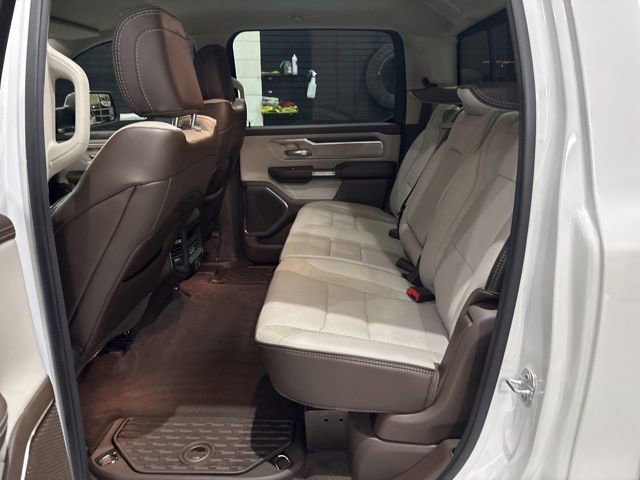 Used 2025 RAM 1500 Laramie AWD/4WD image 27