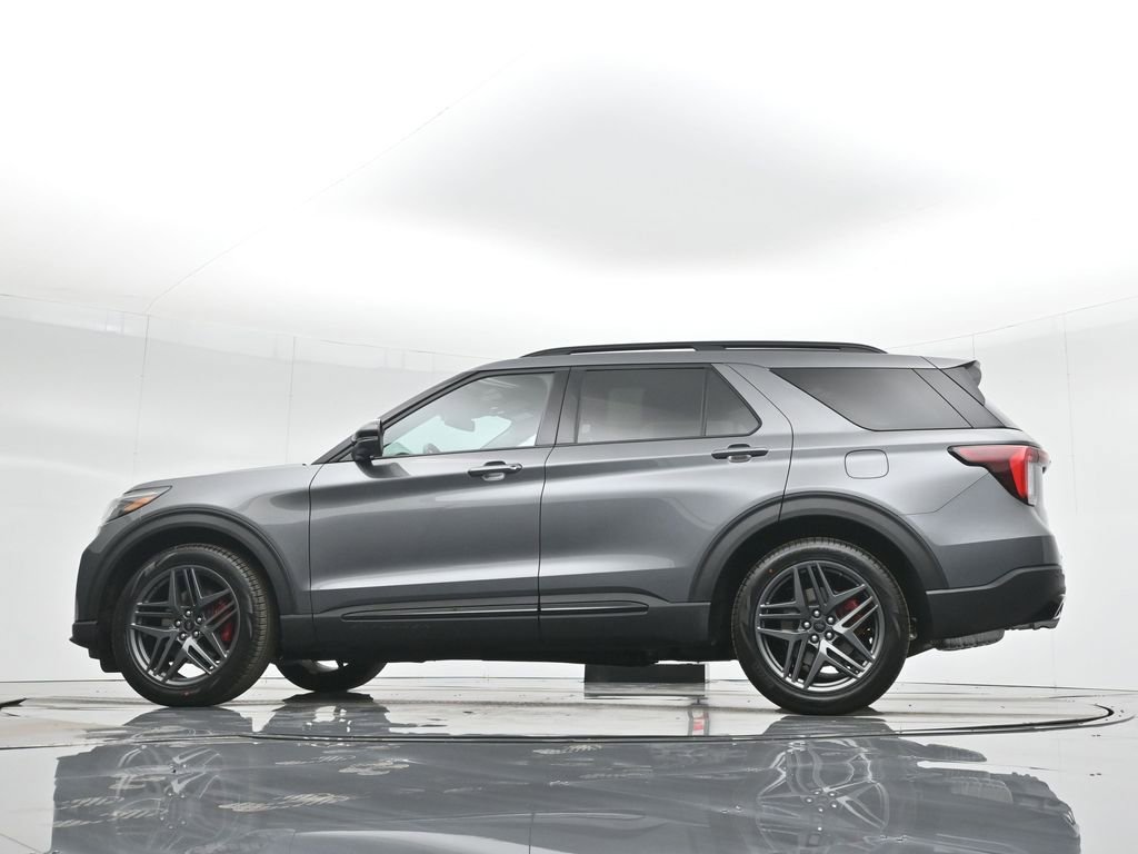 New 2025 Ford Explorer ST w/ Sun And Sound Package image 38