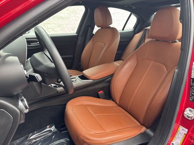 Used 2023 Alfa Romeo Giulia Ti w/ Active Assist Plus Package image 16