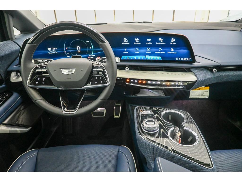 New 2026 Cadillac Optiq Luxury 2 image 15