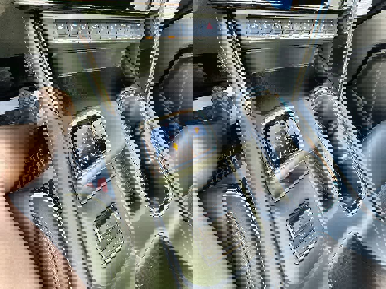 Used 2025 GMC Sierra 1500 AT4X image 16