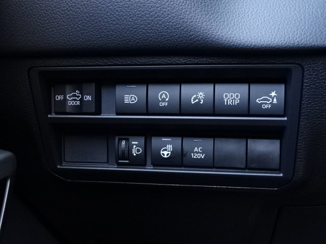 New 2026 Toyota Tundra Limited AWD/4WD image 32