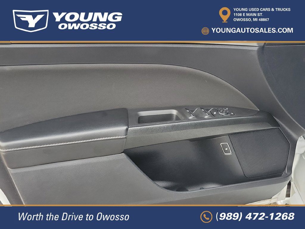 Used 2020 Ford Fusion SE FWD image 24