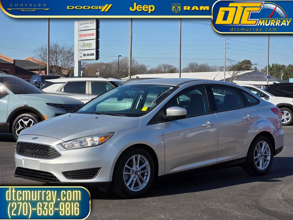 Used 2018 Ford Focus SE image 2